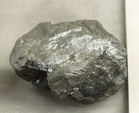 方鉛礦 鉛金屬的主要來(lái)源礦石